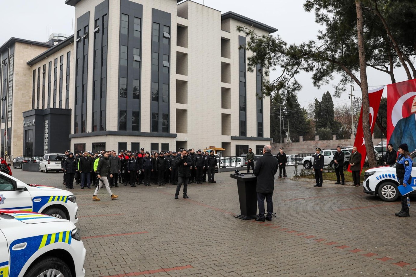 Çanakkale Emniyetine 19 yeni araç