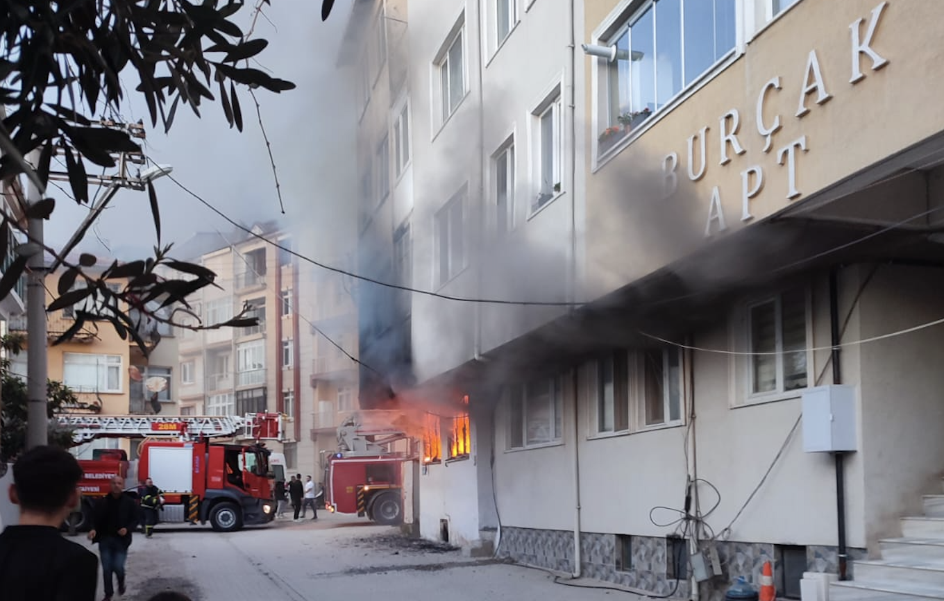 Yazıcızade'de korkutan yangın!