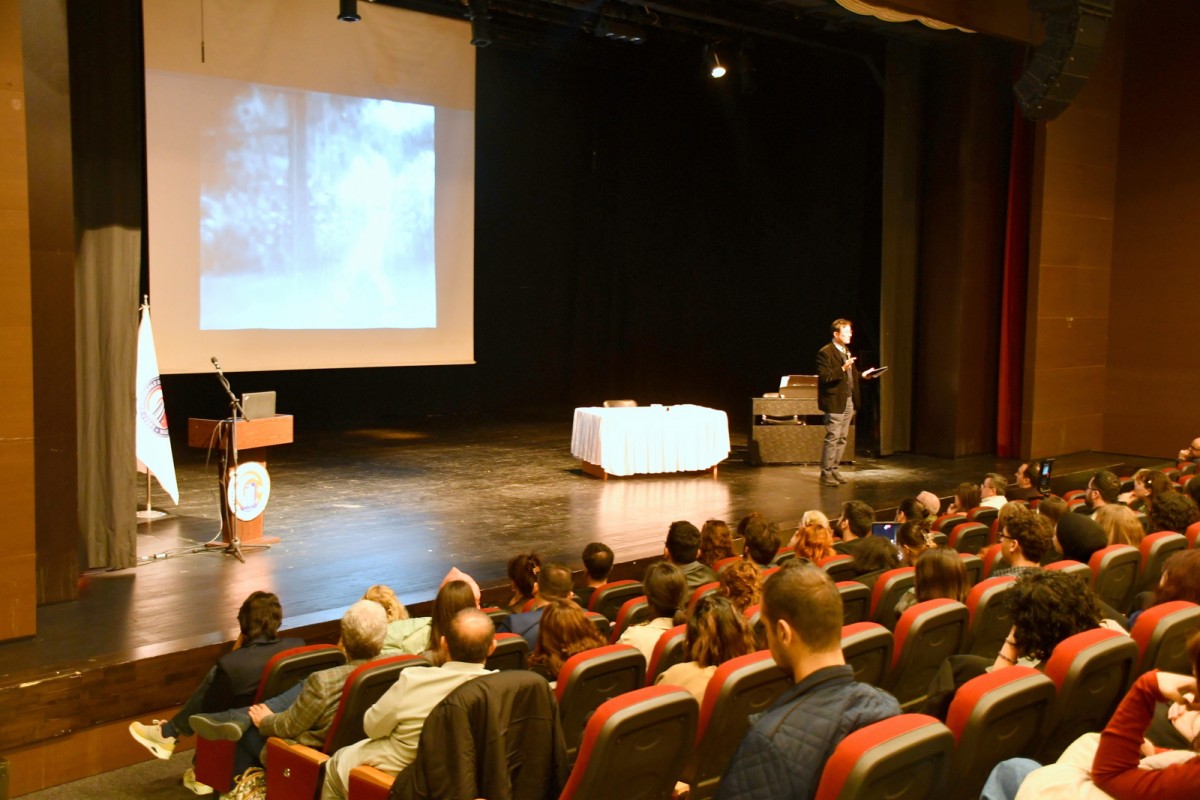 Çanakkale Kara Muharebelerinin 110. Yıl Dönümü Sanat Semineri gerçekleştirildi