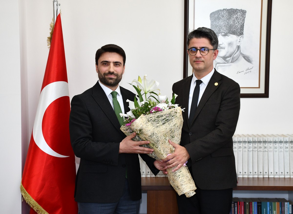 Diktaş, yeni görevini teslim aldı