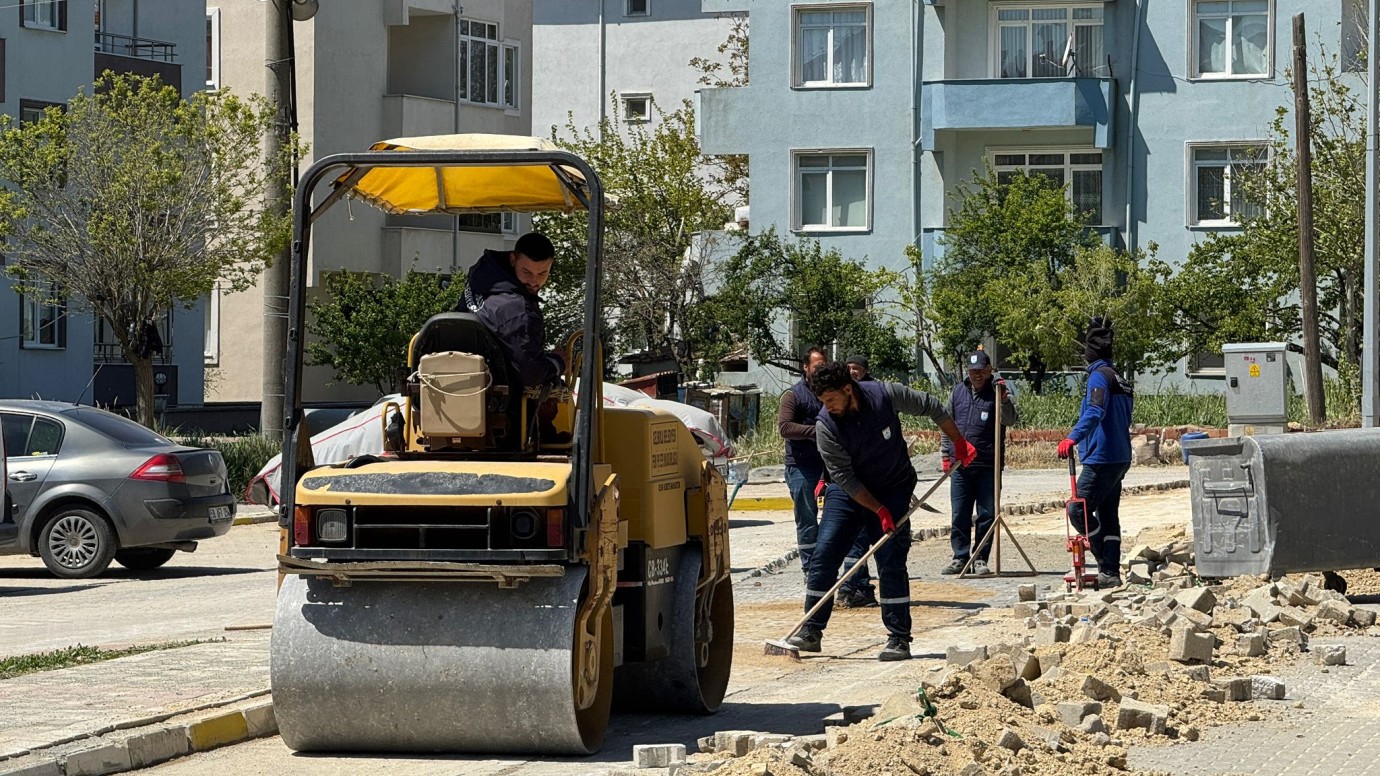 60 bin metrekare parke taş yol yapılacak