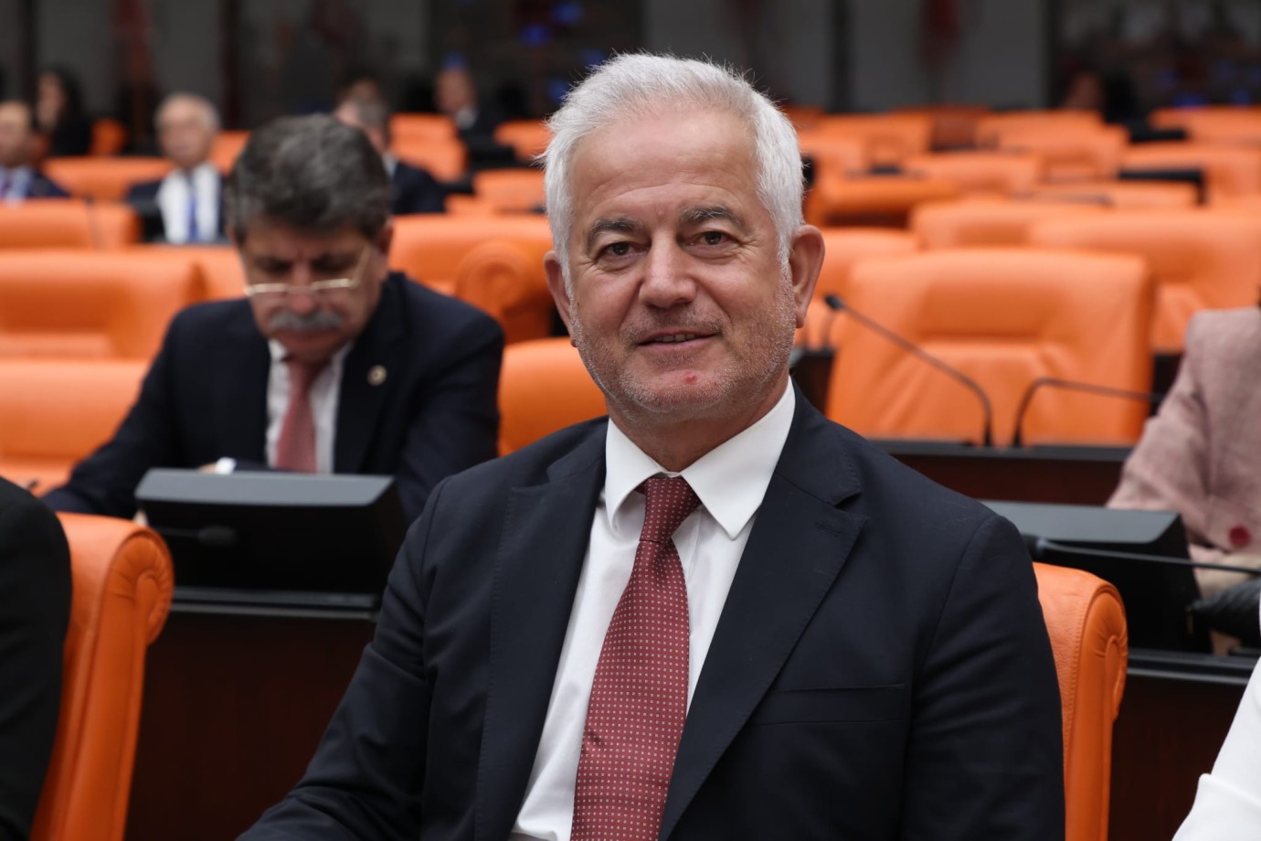 CHP'li Güneşhan: Emekli 16.664 TL ile nasıl geçinsin?