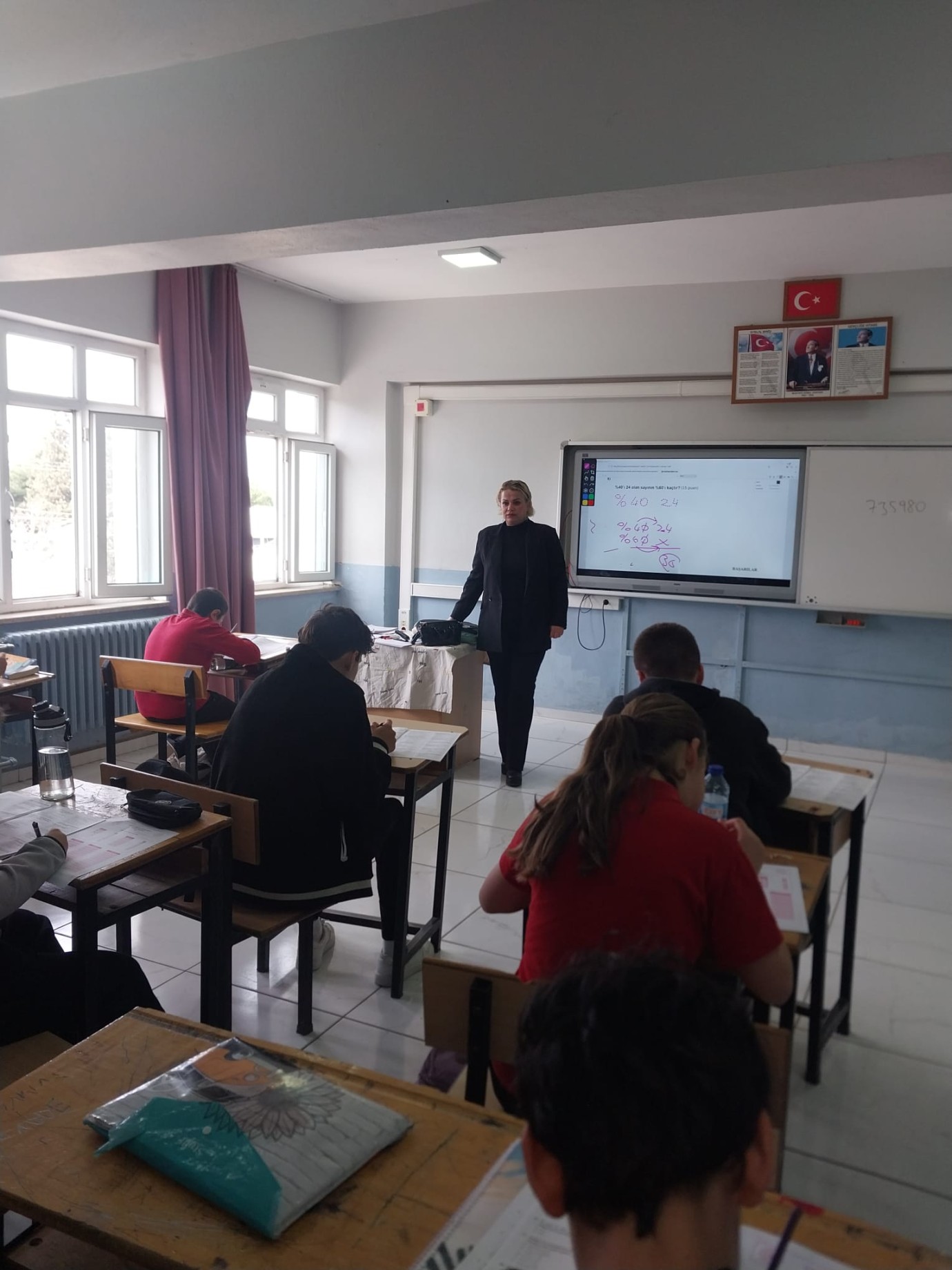 Gelibolu’da öğrencilere Küresel Gençlik Tütün Araştırması anketi uygulandı