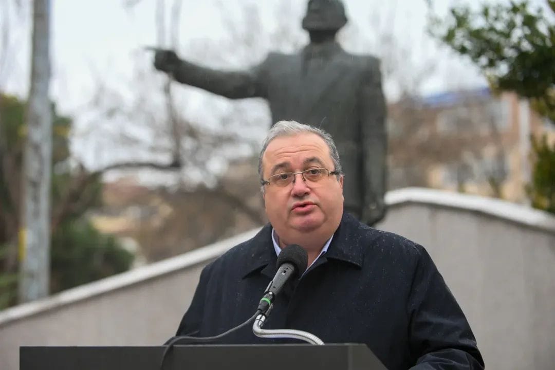 Levent Gürbüz: Çocuklarımızın geleceği kara düzenin insafına bırakılamaz