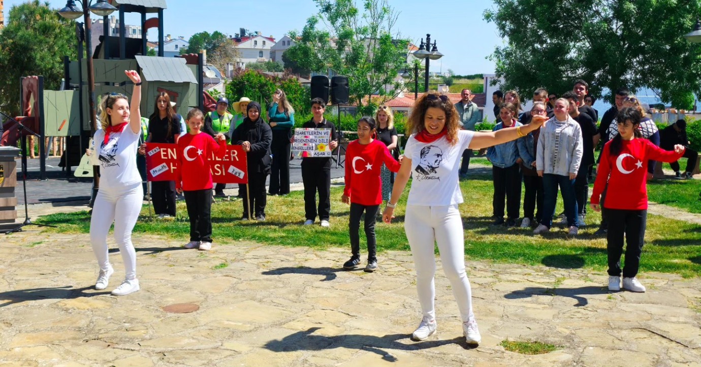 Gelibolu’da Engelliler Haftası kapsamında farkındalık programı düzenlendi