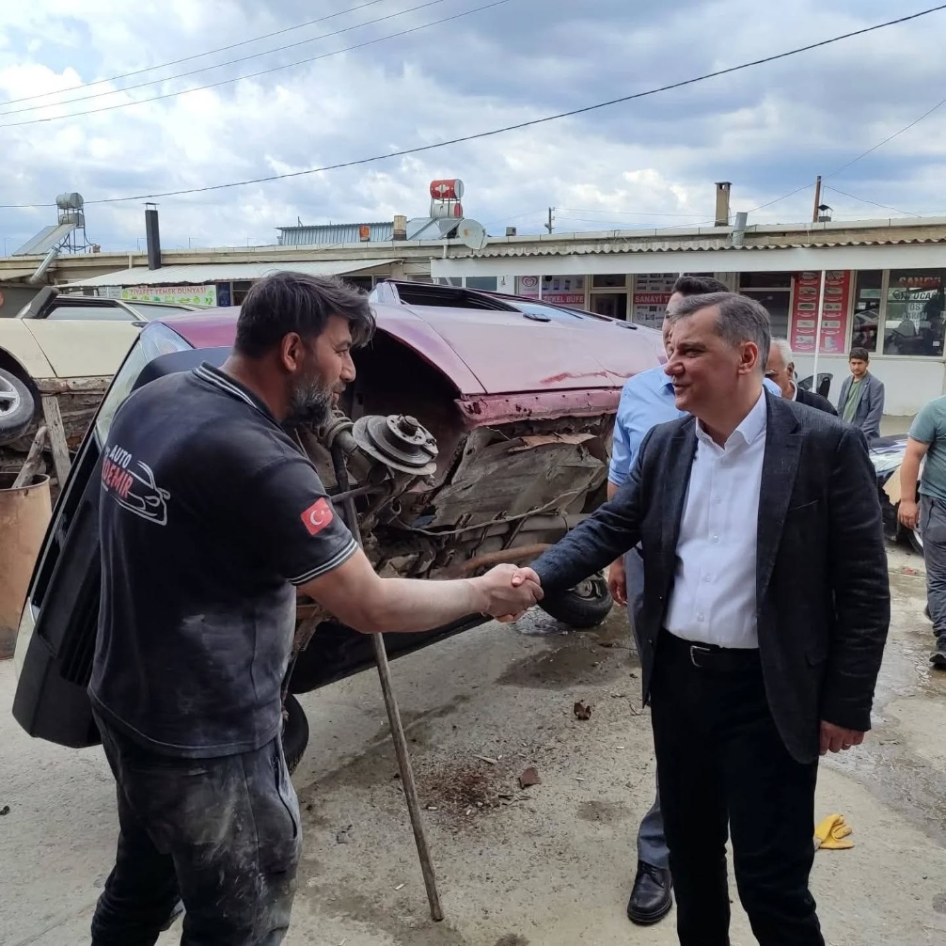 CHP’li Ceylan’dan sanayi esnafına ziyaret