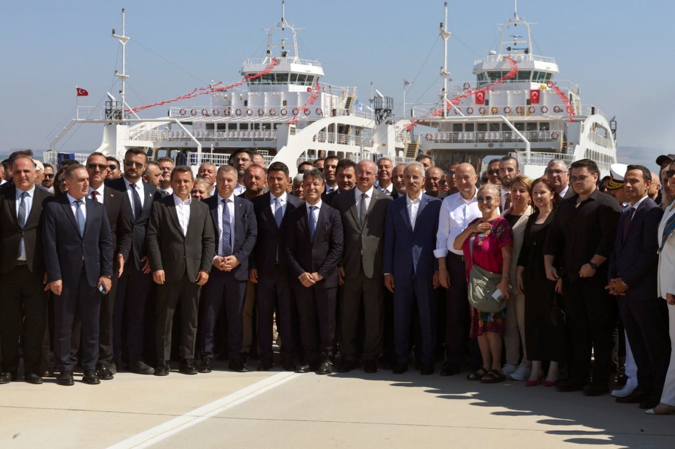 Gelibolu Yeni Feribot İskelesi hizmete açıldı
