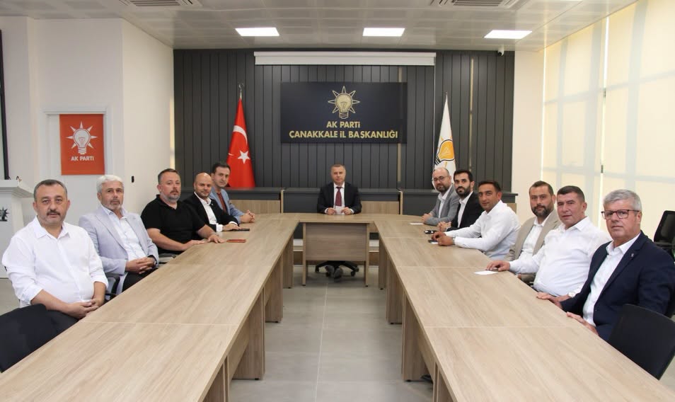 AK Parti Çanakkale'de yeni dönem: İlçe Başkanları bir araya geldi