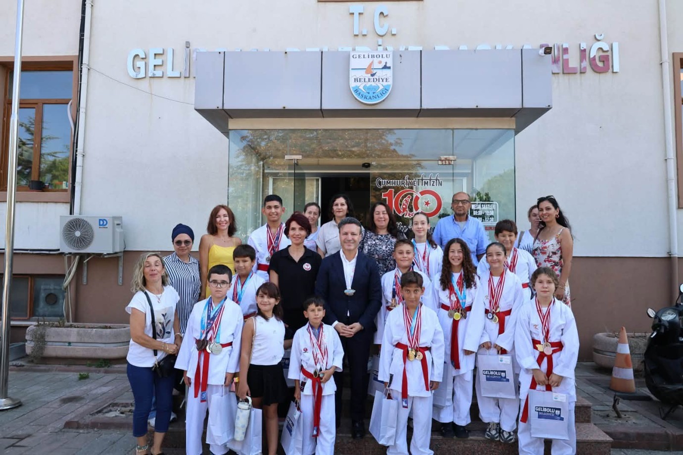 Gelibolu Karate Takımı son 8 ayda 125 madalya kazandı