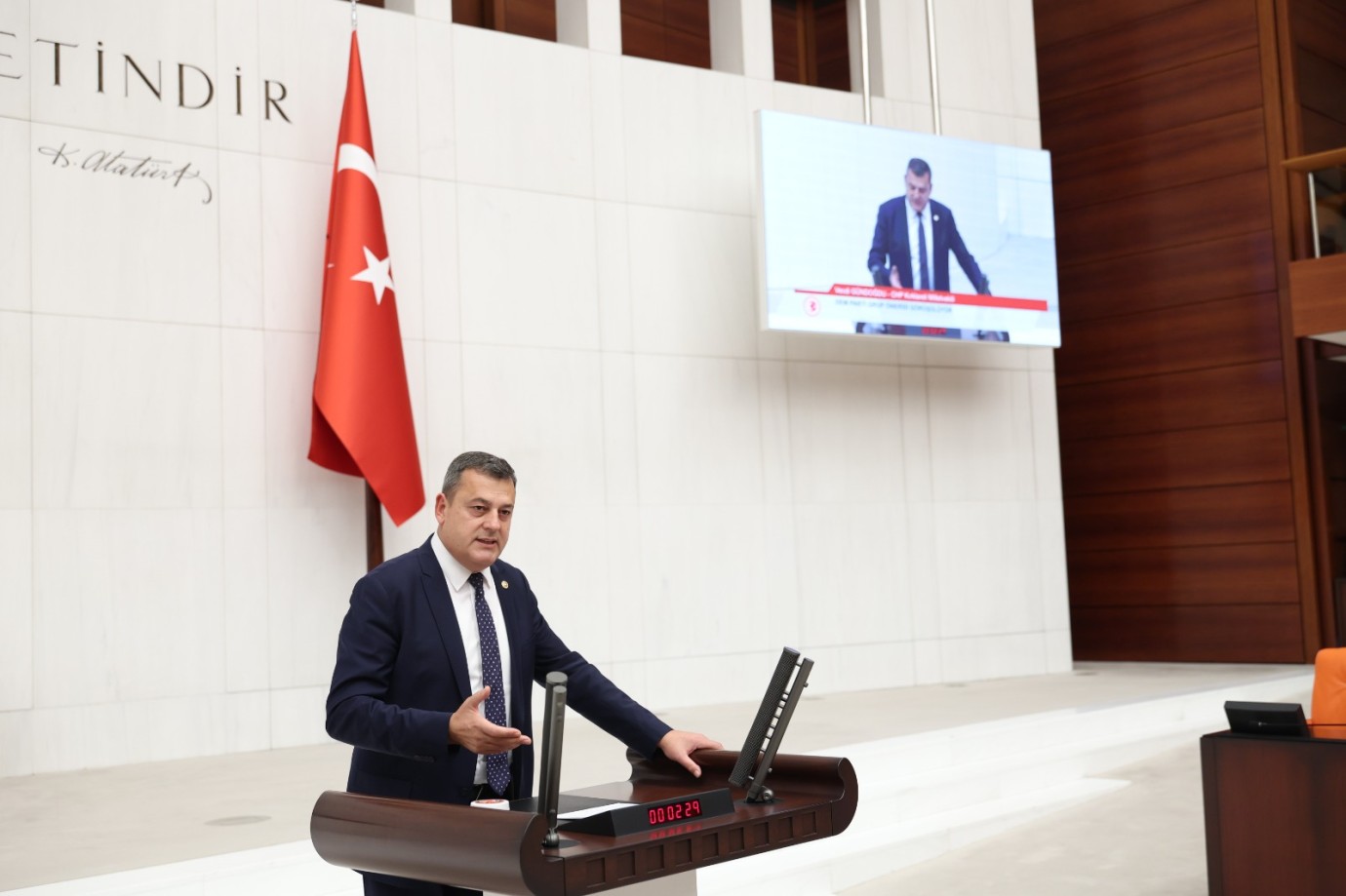 CHP'li Gündoğdu’dan fon skandalı tepkisi: “Bu bir finansal kriz değil, devlet krizidir”