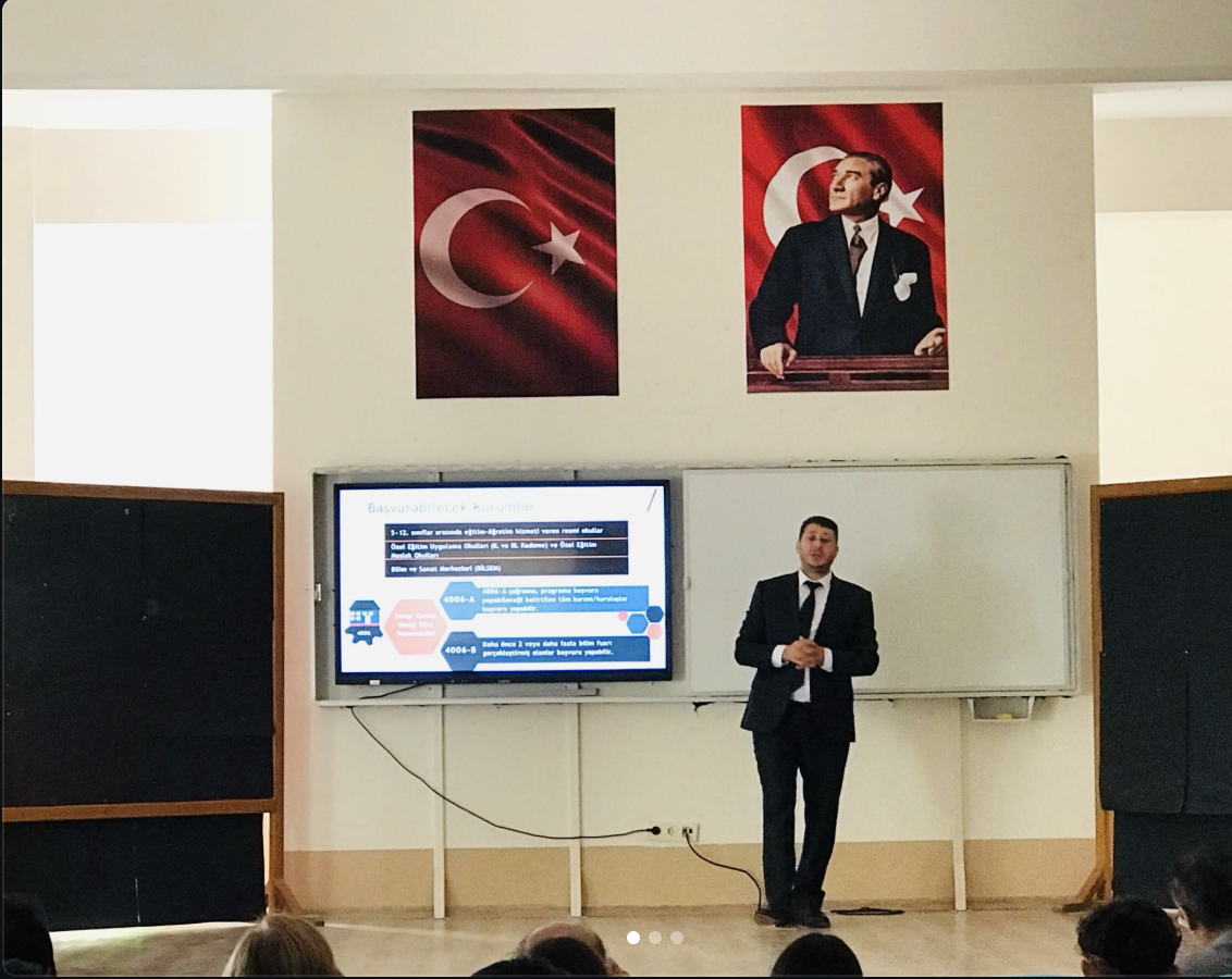 Gelibolu’da TÜBİTAK bilim fuarları bilgilendirme toplantısı yapıldı