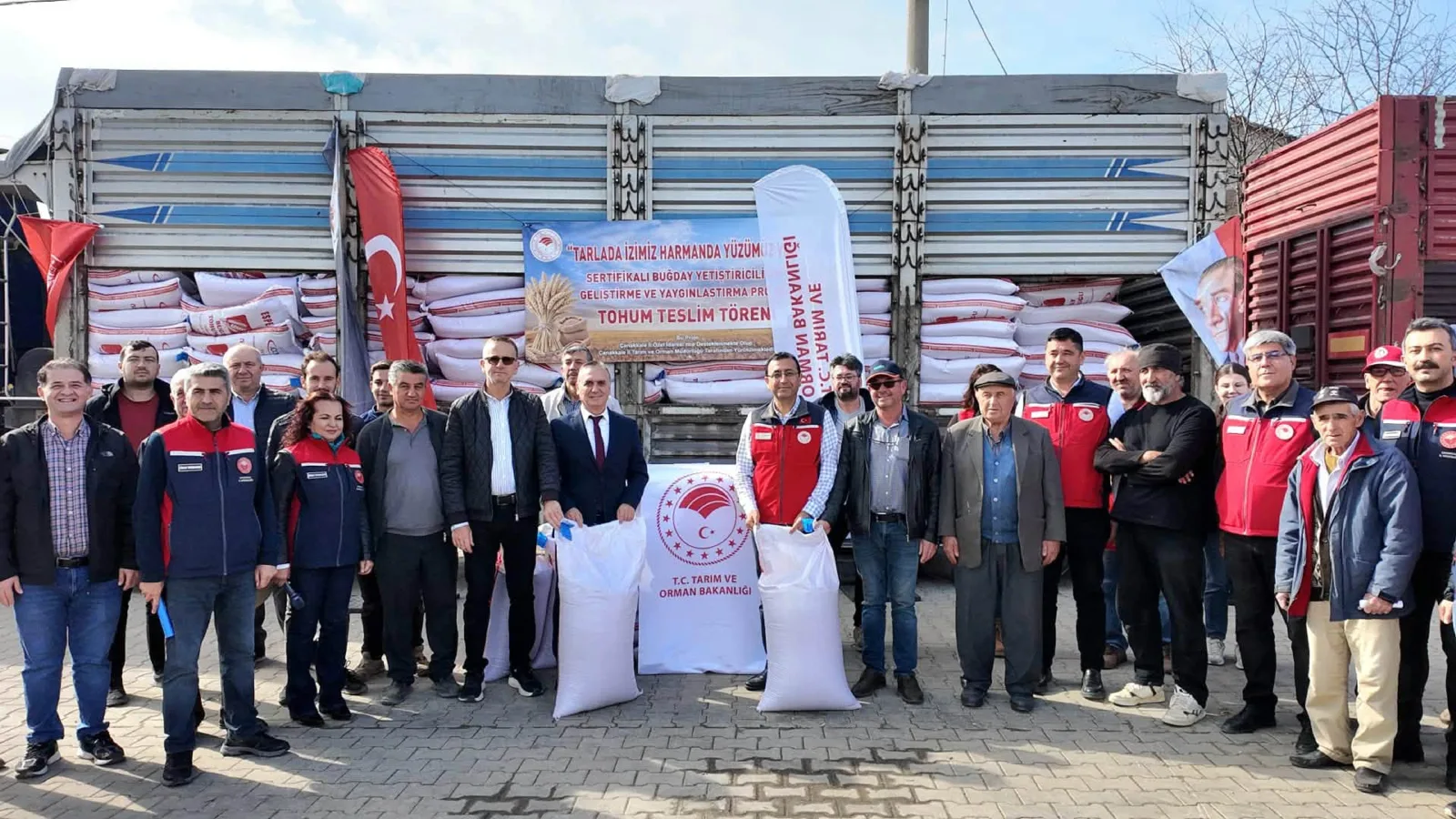 Evreşe’de 52 üreticiye 61 ton sertifikalı buğday tohumu dağıtıldı