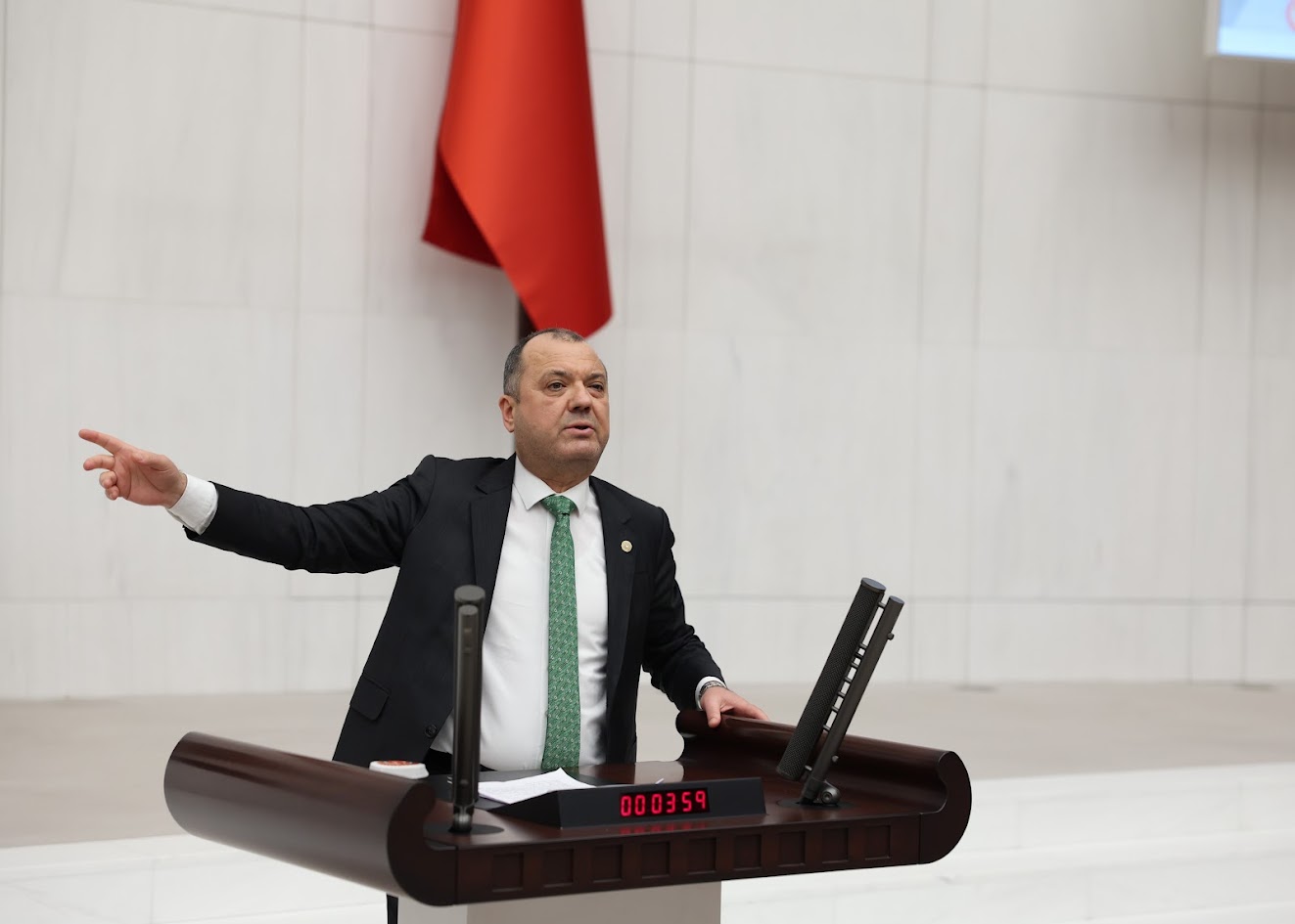 CHP'li Aygun’dan askeri hastane ve askeri okul çağrısı: