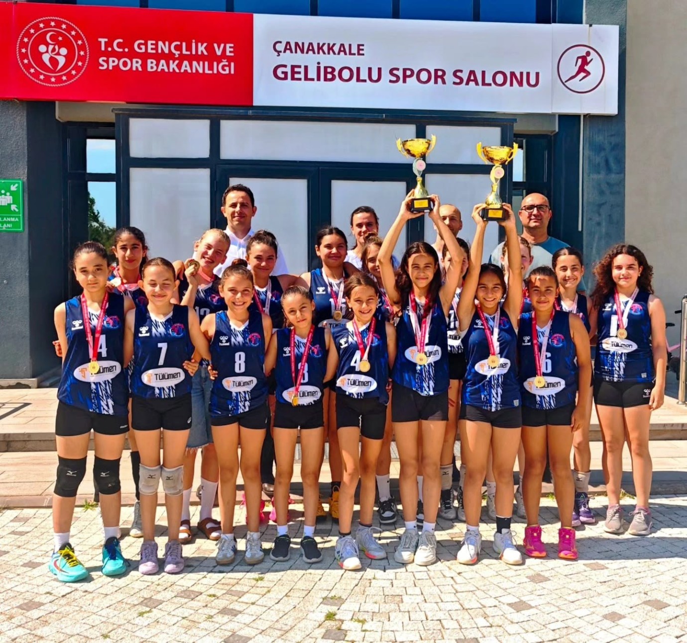 Gelibolu Nehir Spor Kulübü’nden çifte şampiyonluk