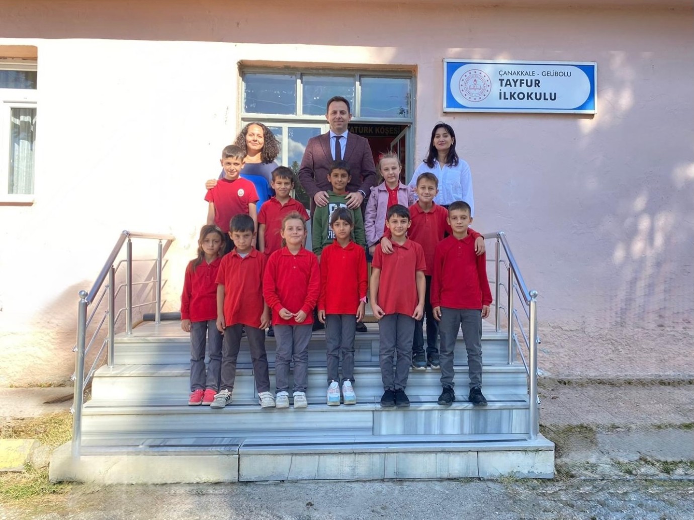 Kadir Aydın’dan Tayfur İlkokuluna ziyaret