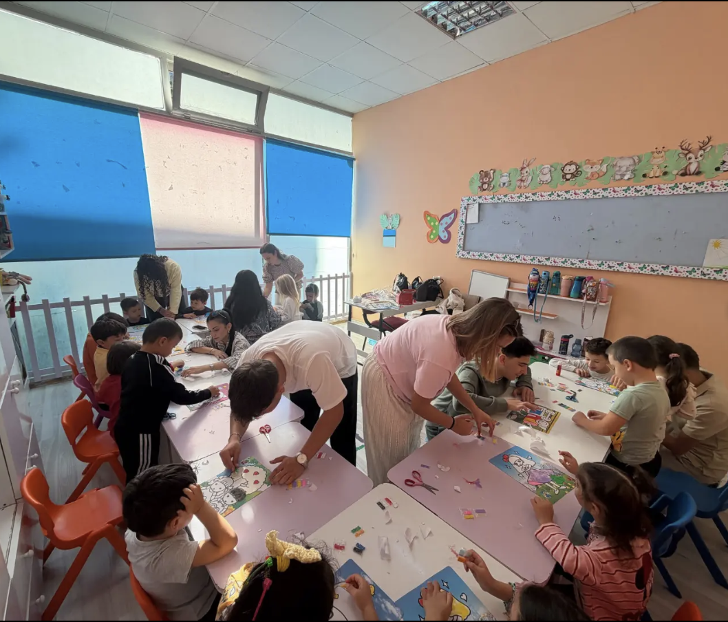 Piri Reis MYO öğrencileri Dünya Kız Çocukları Günü’nü miniklerle kutladı